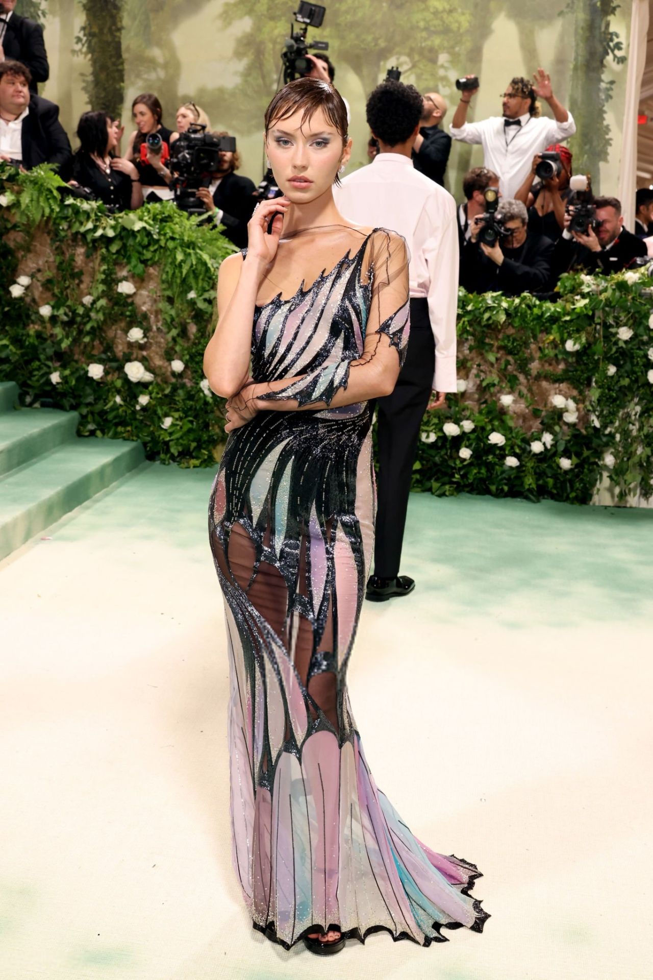 Iris Law Stuns in Vintage Versace at the 2024 Met Gala in New York City07